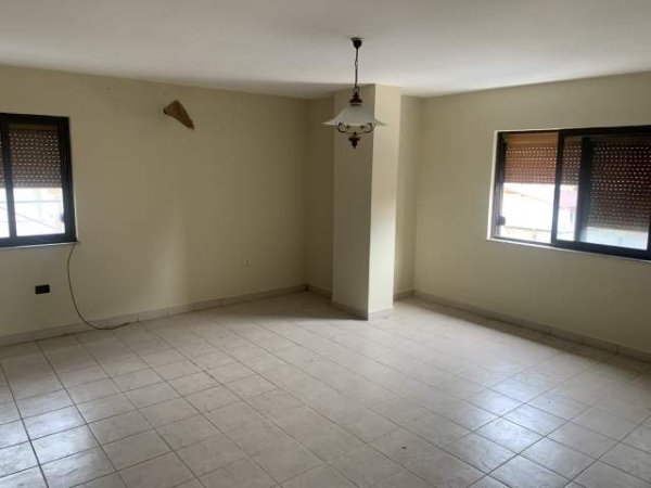 Tirane, jepet me qera apartament 2+1+BLK Kati 5, 109 m² 600 Euro (Sami Frasheri bllok)