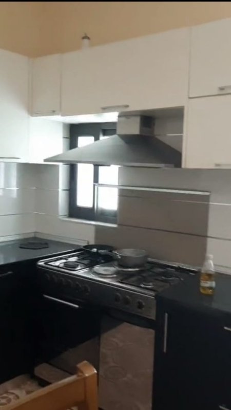 Tirane, jepet me qera apartament 2+1 Kati 2, 410 € 