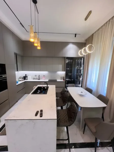 Shqiperi, shitet apartament duplex 3+1 , 144 m² 450.000 € (kodra diellit 1 zgjatimi)