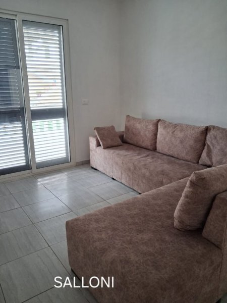 Tirane, jepet me qera apartament 2+1 Kati 2, 460 € 