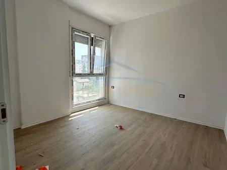 Tirane, shitet apartament 2+1 Kati 3, 107 m² 183.260 € (Jordan Misja)
