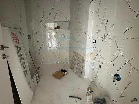 Tirane, shitet apartament 2+1 Kati 3, 107 m² 183.260 € (Jordan Misja)