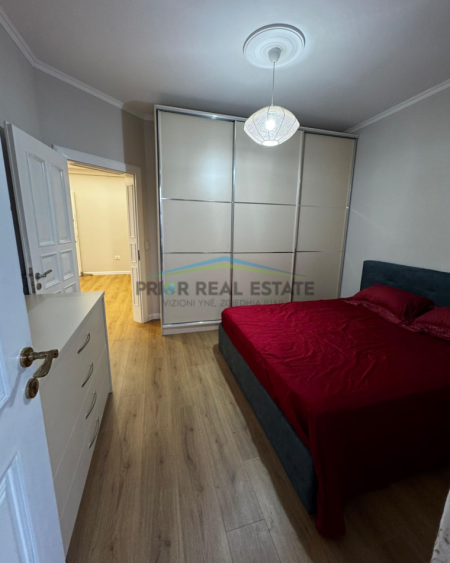 Tirane, shitet apartament 1+1+Ballkon Kati 2, 77 m² 140.000 € (te Leonora)