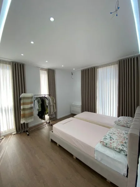 Tirane, shes apartament 3+1+Ballkon , 150 m² 320.000.000 € (Rruga Jordan Misja)