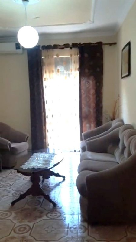 Tirane, jepet me qera Vile 1+1+Aneks+Ballkon Kati 2, 105 m² 410 € (Rruga Gjon Mili)