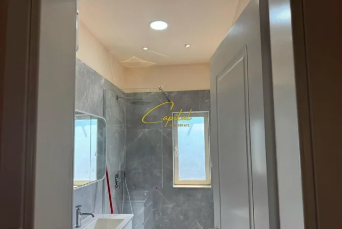 Tirane, jepet me qera apartament 1+1 Kati 2, 75 m² 600 € (RRUGA E DIBRES)