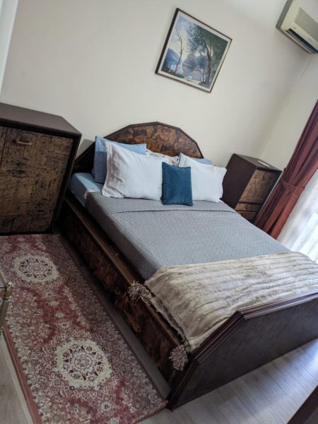 Jepet Hyrje me Qera 2+1 ne Vasil Shanto ,600 €uro ,familje