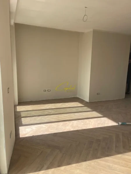 Tirane, jepet me qera apartament 2+1 Kati 12, 105 m² 800 € (REZIDENCA GOLDEN TOWER)