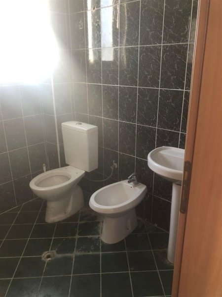 Tirane, shitet apartament 3+1 Kati 6, 117 m² 117.000 € (CASA ITALIA)