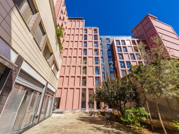 Tirane, jepet me qera apartament 1+1 Kati 7, 74 m² 1.000 € (Rruga e Kavajes Tirana Albania)