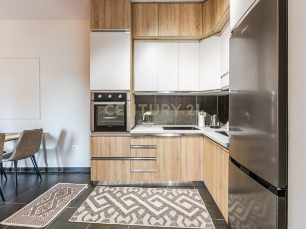 Tirane, jepet me qera apartament 1+1 Kati 7, 74 m² 1.000 € (Rruga e Kavajes Tirana Albania)