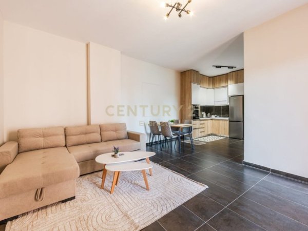 Tirane, jepet me qera apartament 1+1 Kati 7, 74 m² 1.000 € (Rruga e Kavajes Tirana Albania)