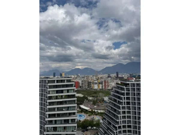 Tirane, jepet me qera ambjent biznesi Kati 15, 233 m² 5.000 € 