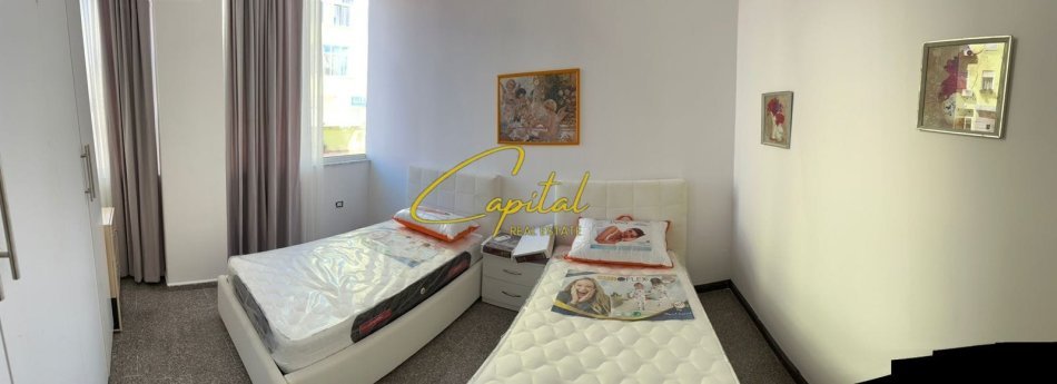 Tirane, jepet me qera apartament 2+1 Kati 1, 100 m² 650 € (BULEVARDI I RI)
