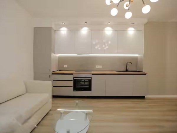 Shqiperi, jepet me qera apartament 2+1 Kati 2, 85 m² 750 € (Sheshi Wilson)