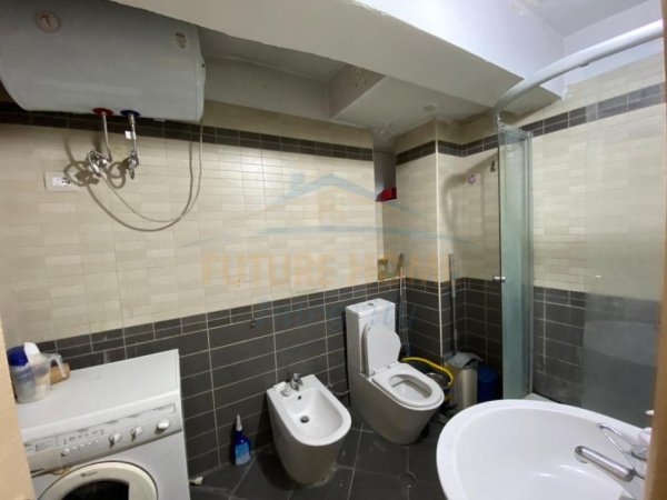 Tirane, jepet me qera apartament 1+1+Ballkon Kati 3, 69 m² 600 € (21 dhjetori)