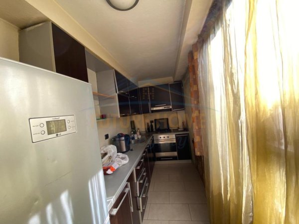 Tirane, jepet me qera apartament 1+1+Ballkon Kati 3, 69 m² 600 € (21 dhjetori)