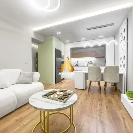 Tirane, jepet me qera apartament 1+1+Ballkon Kati 2, 71 m² 1.100 € (perlat rexhepi)