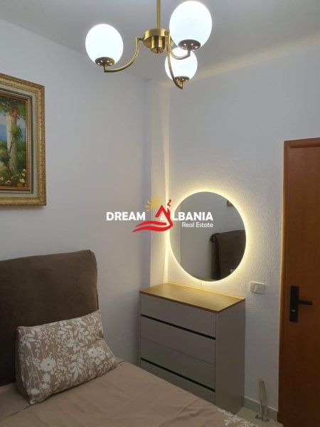 Tirane, jepet me qera apartament 1+1 , 65 m² 550 € (Kodra e Diellit)