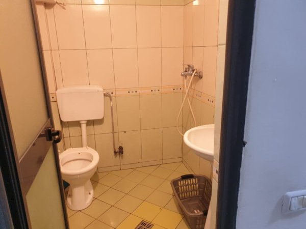 Tirane, jepet me qera nga Pronari, pa-komision apartament 1+1 Kati 1, 65 m² 400 € (Rrapo hekali)