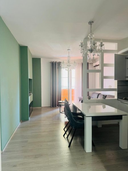 Tirane, jepet me qera apartament 2+1+Ballkon Kati 2, 85 m² 550 € (Astir , prane bar 2 palmave)