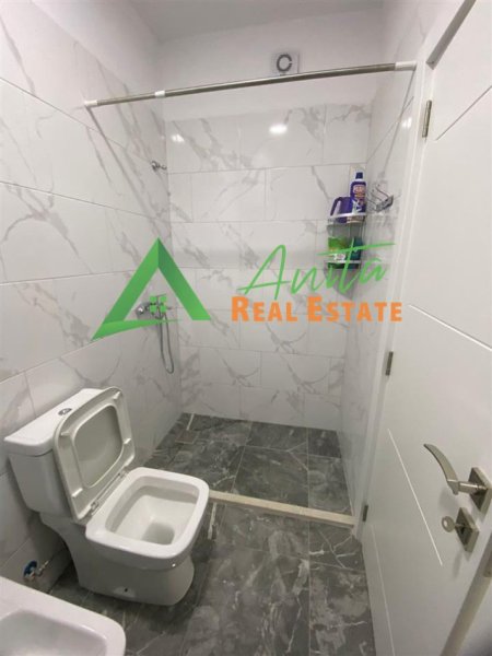 Tirane, jepet me qera apartament 2+1+Ballkon Kati 3, 100 m² 65000 Leke (Rruga Dibres)