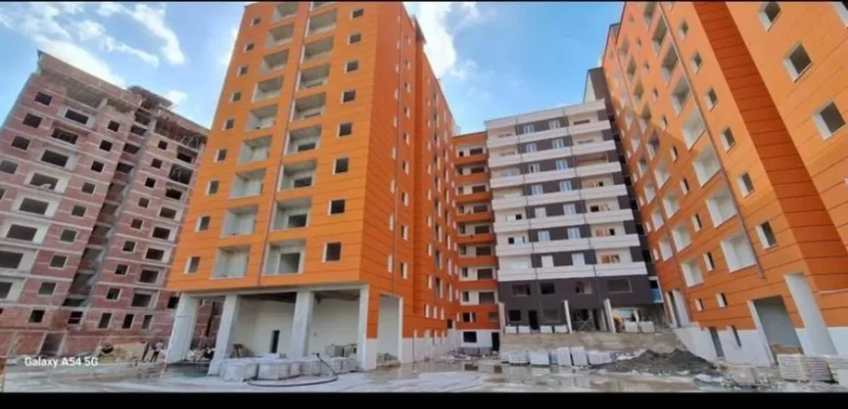 Tirane, shitet apartament 2+1 Kati 9, 95 m² 147.800 € (YZBERISHT)