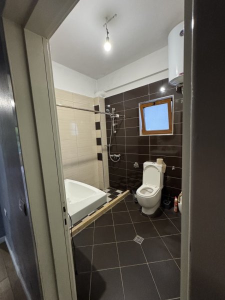 Tirane, jepet me qera apartament 2+1+Ballkon Kati 1, 100 m² 350 € (Sanatorium)