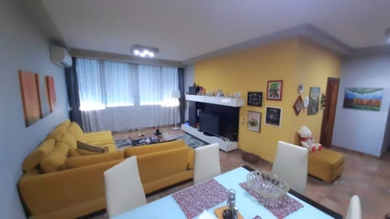 Tirane, shitet apartament 3+1 , 117 m² 175.000 € (Perballe Spitalit Nene Tereza)