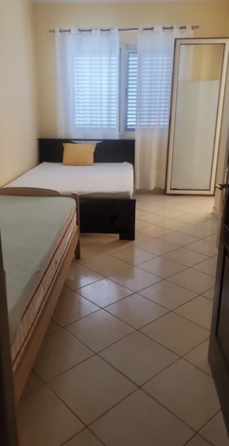 Tirane, jepet me qera apartament 2+1+Ballkon Kati 2, 100 m² 450 € 