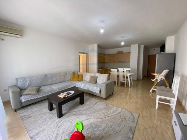 Tirane, shitet apartament 2+1 Kati 4, 118 m² 155.000 € (FRESK)