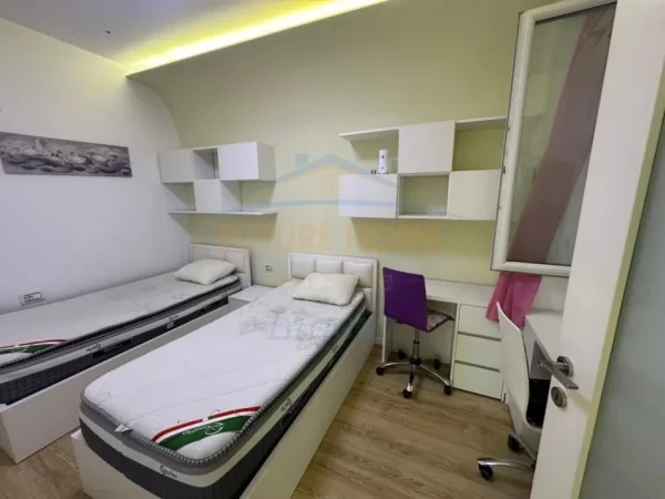 Tirane, shitet apartament 2+1 Kati 4, 91 m² 145.000 € (UNAZA E RE)