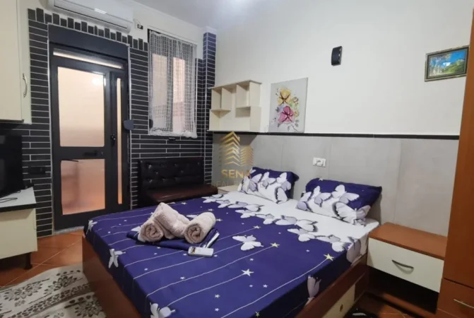 Tirane, jepet me qera shtepi 1+1 Kati 1, 55 m² 430 € (Bulevardi i Ri)
