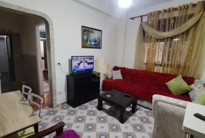 Tirane, jepet me qera shtepi 1+1 Kati 1, 55 m² 430 € (Bulevardi i Ri)