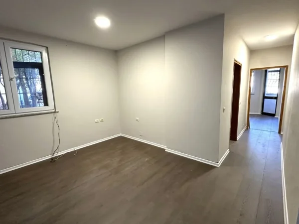 Tirane, shitet apartament 2+1+Aneks+Ballkon Kati 1, 80 m² 132.000 € (Fusha aviacionit)