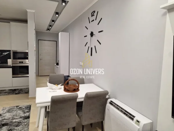 Tirane, shitet apartament 2+1+Ballkon Kati 2, 96 m² 225.000 € (Kopshti Botanik, pranë Xhamisë)