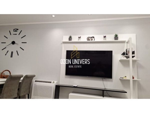 Tirane, shitet apartament 2+1+Ballkon Kati 2, 96 m² 225.000 € (Kopshti Botanik, pranë Xhamisë)