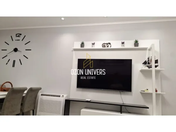 Tirane, shitet apartament 2+1+Ballkon Kati 2, 96 m² 225.000 € (Kopshti Botanik, pranë Xhamisë)