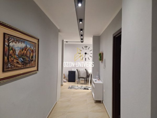 Tirane, shitet apartament 2+1+Ballkon Kati 2, 96 m² 225.000 € (Kopshti Botanik, pranë Xhamisë)