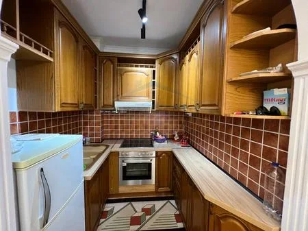 Tirane, shitet apartament 1+1 Kati 2, 68 m² 160.000 € 
