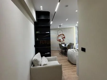 Tirane, shitet apartament 2+1 Kati 5, 99 m² 320.000 € 