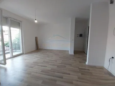 Tirane, shitet apartament Kati 1, 44 m² 101.200 € 