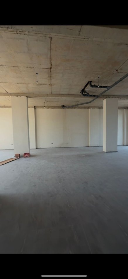 Tirane, shitet ambjent biznesi Kati 1, 280 m² 448.000 € (Ish fabrika Uzina Dinamo, Rruga Dine Hoxha, Tiranë)