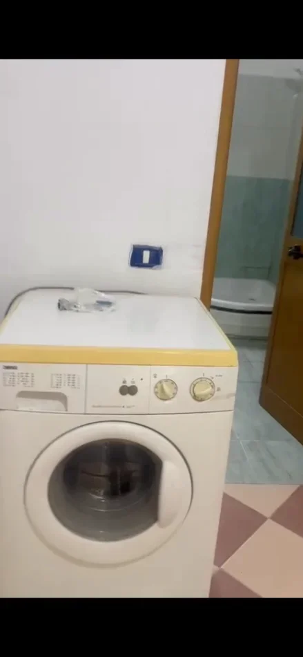 Tirane, jepet me qera nga Pronari, pa-komision shtepi 2+1+Ballkon Kati 1, 120 m² 350 € (Rruga Jorgo Panajoti)