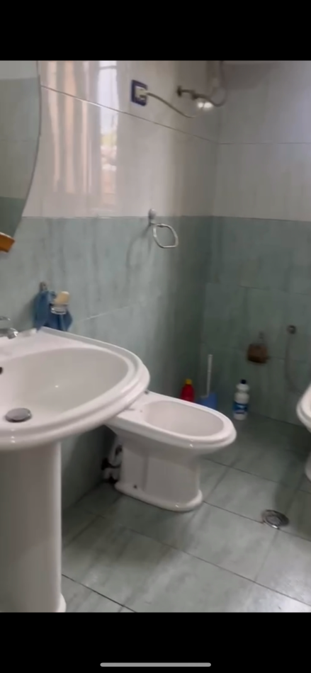 Tirane, jepet me qera nga Pronari, pa-komision shtepi 2+1+Ballkon Kati 1, 120 m² 350 € (Rruga Jorgo Panajoti)