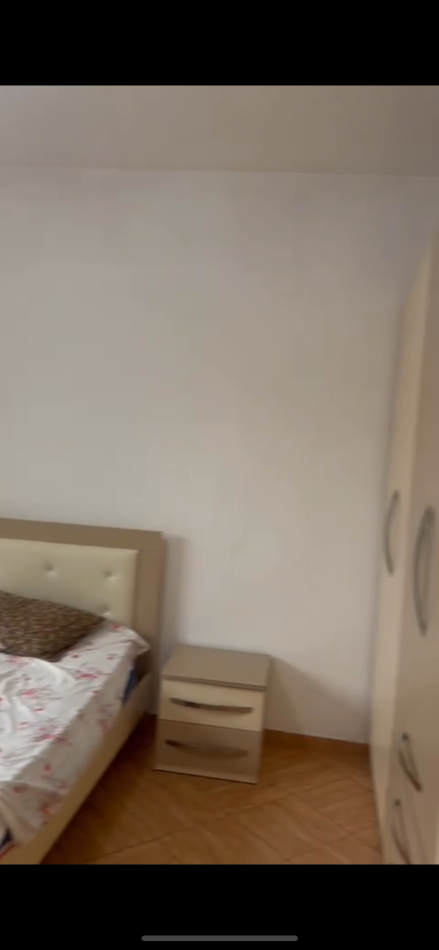 Tirane, jepet me qera nga Pronari, pa-komision shtepi 2+1+Ballkon Kati 1, 120 m² 350 € (Rruga Jorgo Panajoti)
