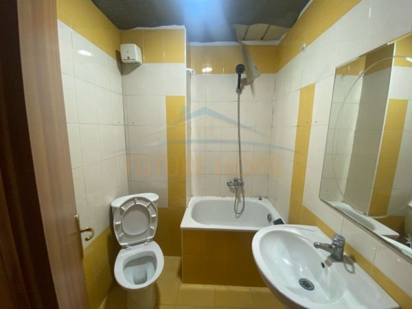 Tirane, jepet me qera apartament 2+1 Kati 9, 100 m² 550 € 