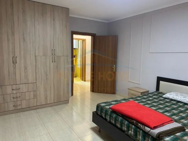 Tirane, jepet me qera apartament 2+1 Kati 9, 100 m² 550 € 