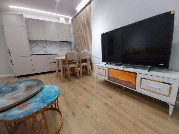 Tirane, jepet me qera apartament 1+1 Kati 7, 60 m² 500 € (PRANE VILA L, ASTIR)