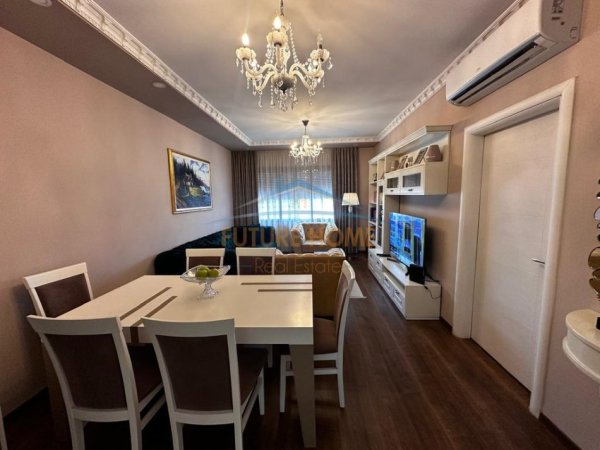 Tirane, shitet apartament 3+1 Kati 8, 112 m² 168.000 € (Vila L)